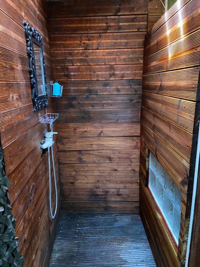 Séjour avec SPA **** sous le soleil ou sous les étoiles Vauvert Exterior foto